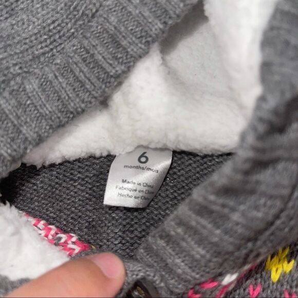 4/$25 - NWT Carter’s Grey Patterned Button‎ Down Knit Cardigan with Hood - Picture 3 of 6